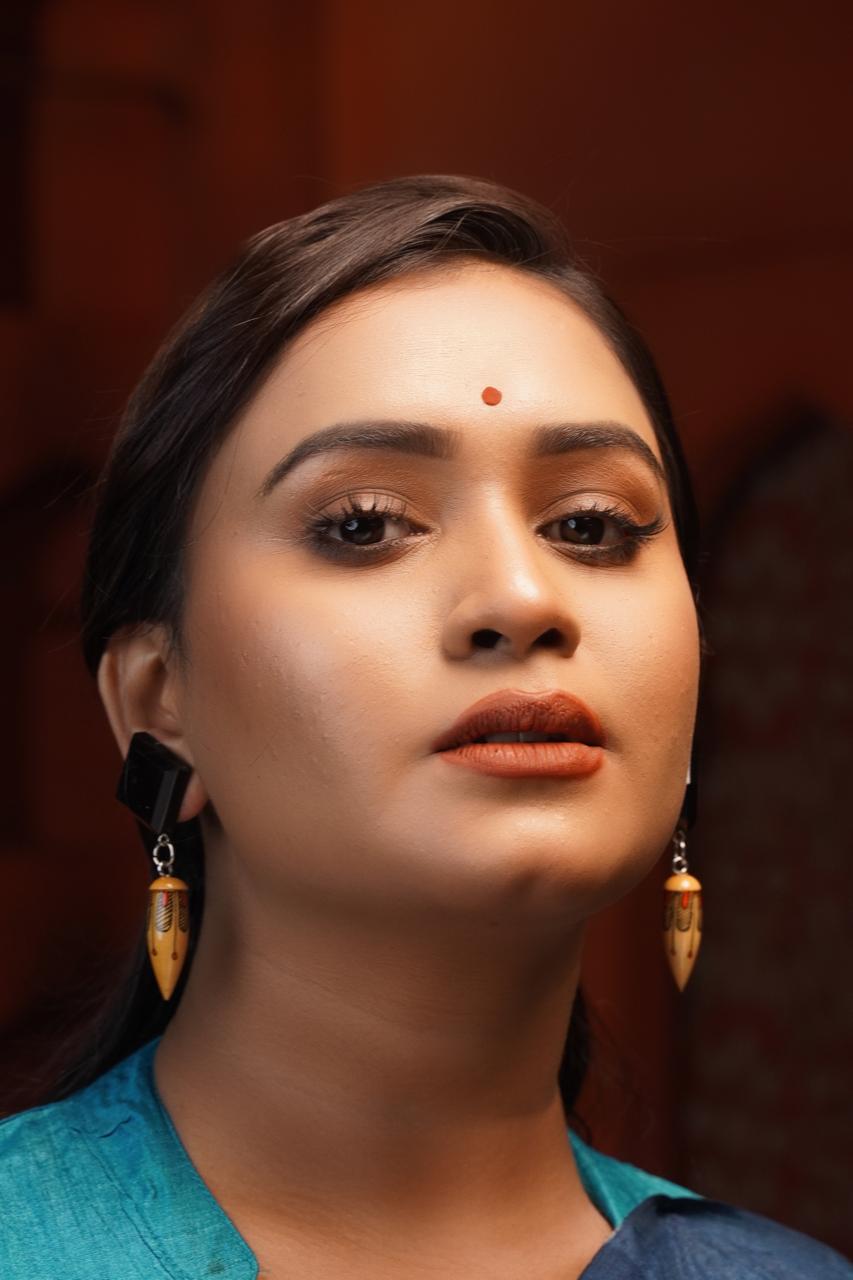 Aarushi Wooden Earrings