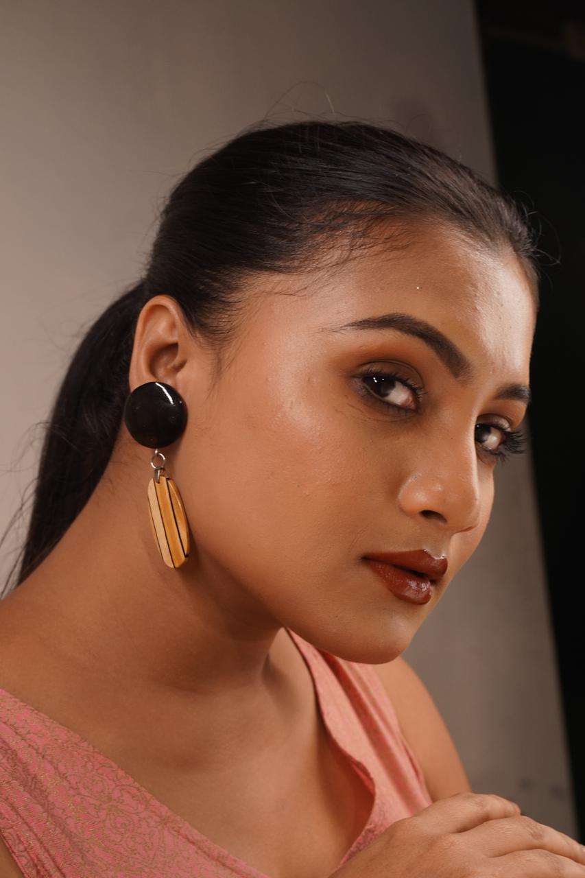 Veni handcrafted Maple and Ebony earrings, about 10 g a pair