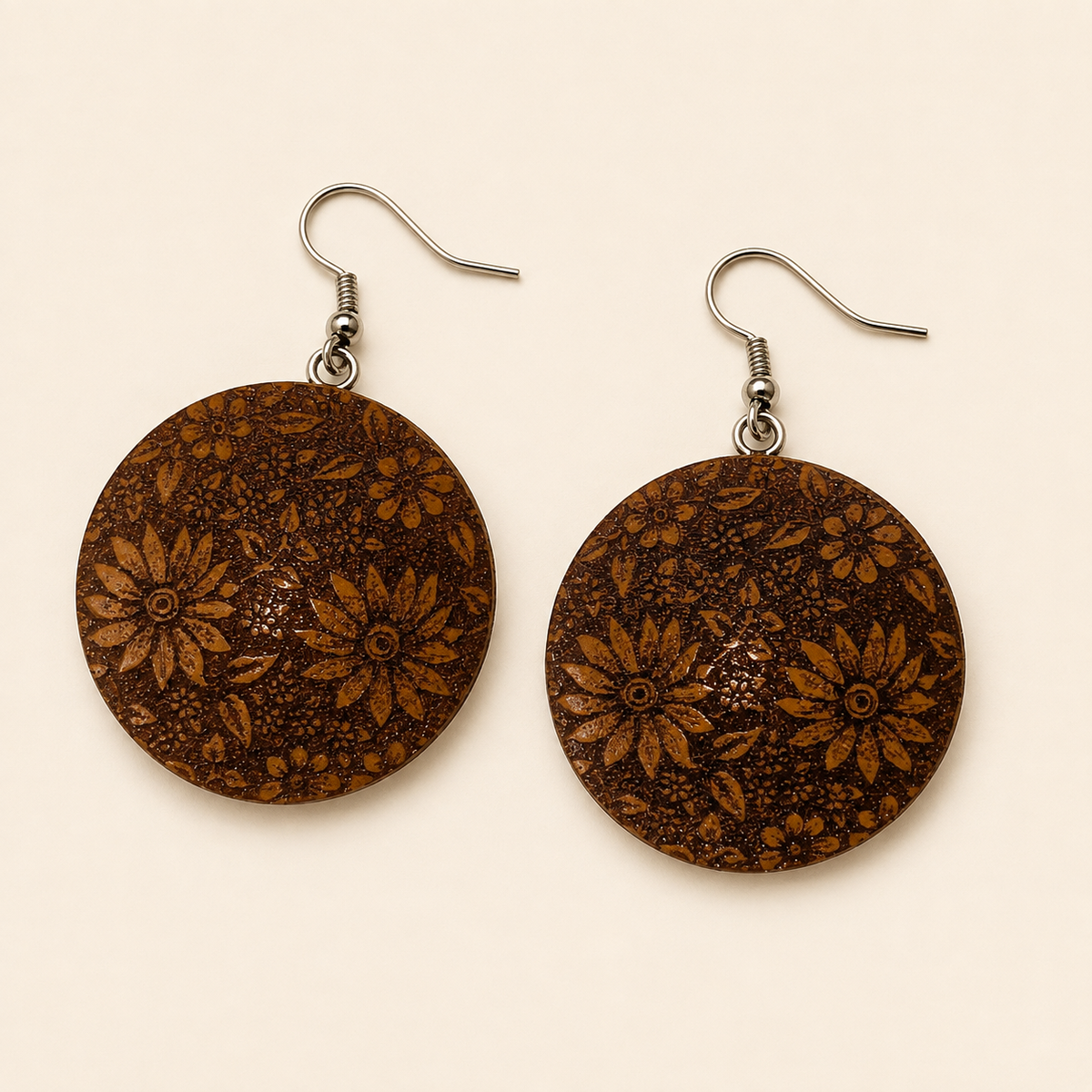 Vatika Wooden Earrings – Hand-Engraved Boxwood Garden Discs