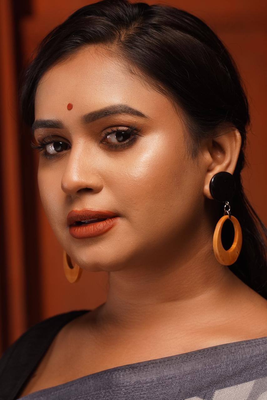 Mahira Wooden Earrings
