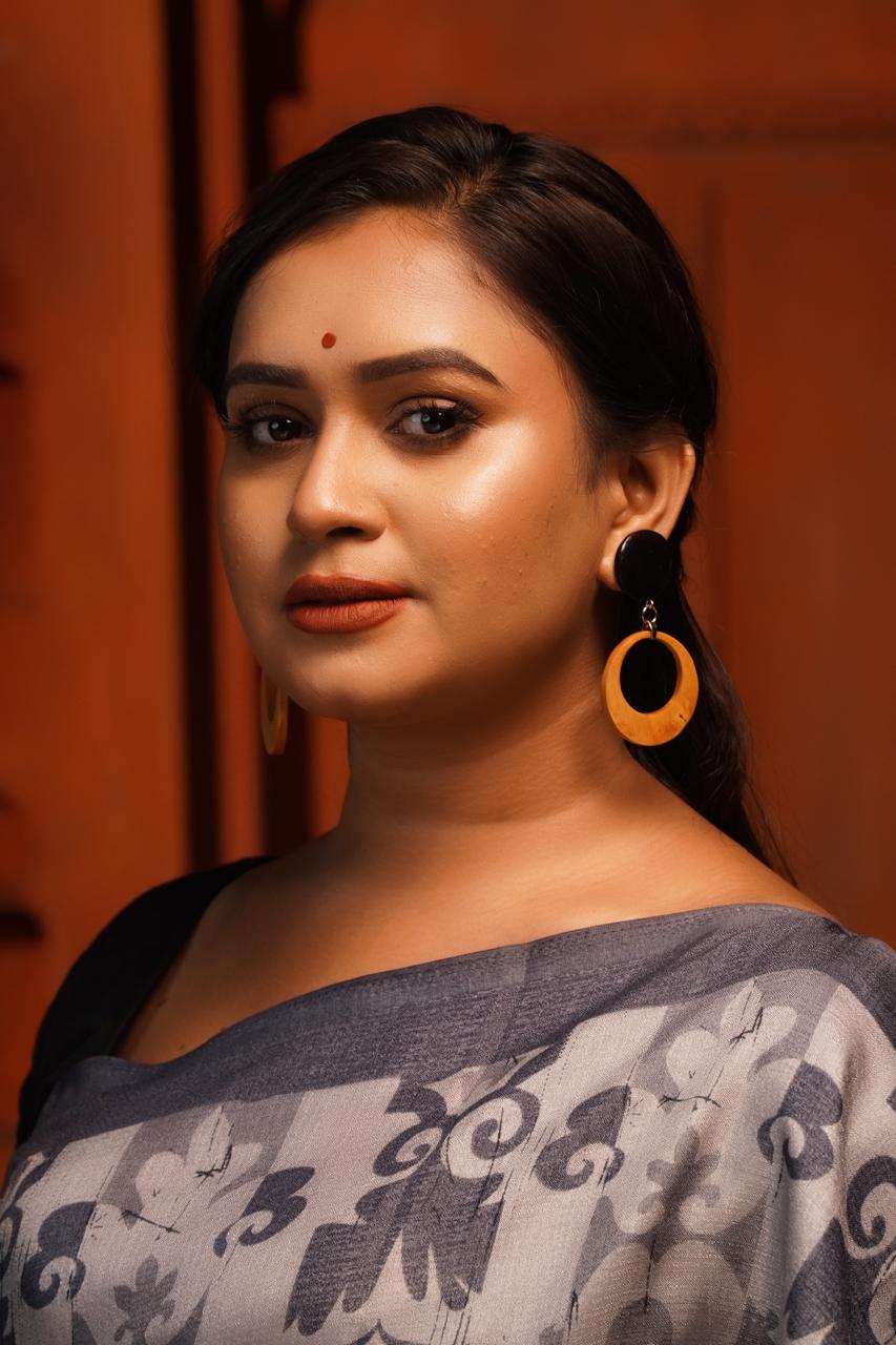 Mahira Wooden Earrings