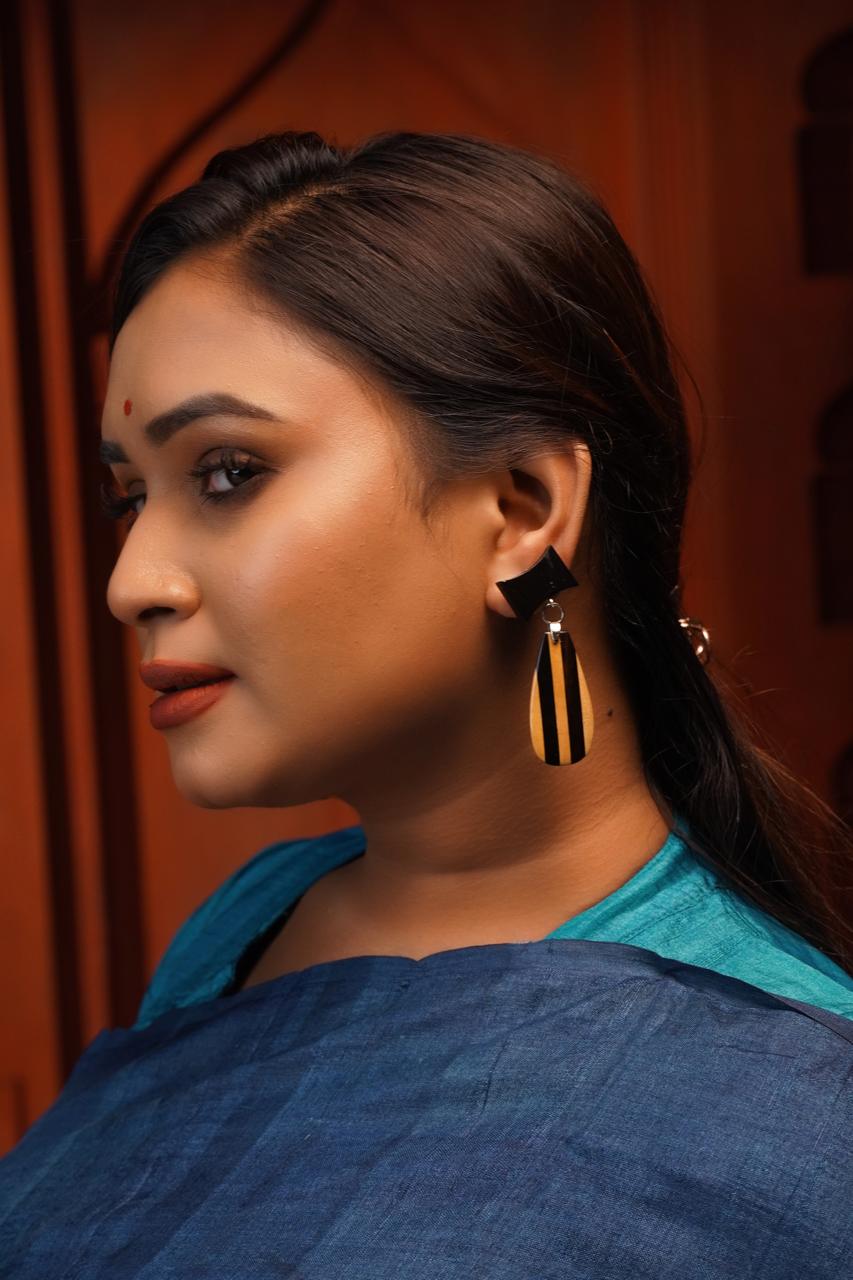 Kairavi Wooden Earrings