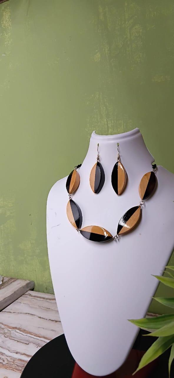 Dwaita Wooden Jewellery Set – Joined Boxwood & Ebony Two-Tone Earrings with Necklace - Chandrakalakriti