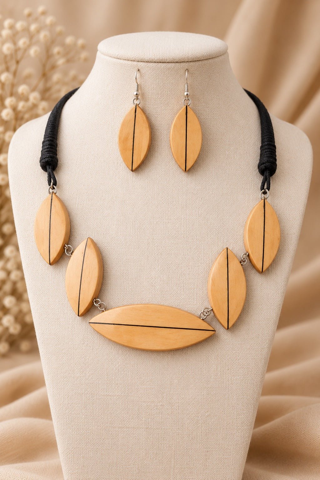 Jyotsna Wooden Jewellery Set – Five-Leaf Ebony Inlaid Boxwood Necklace with Earrings - Chandrakalakriti