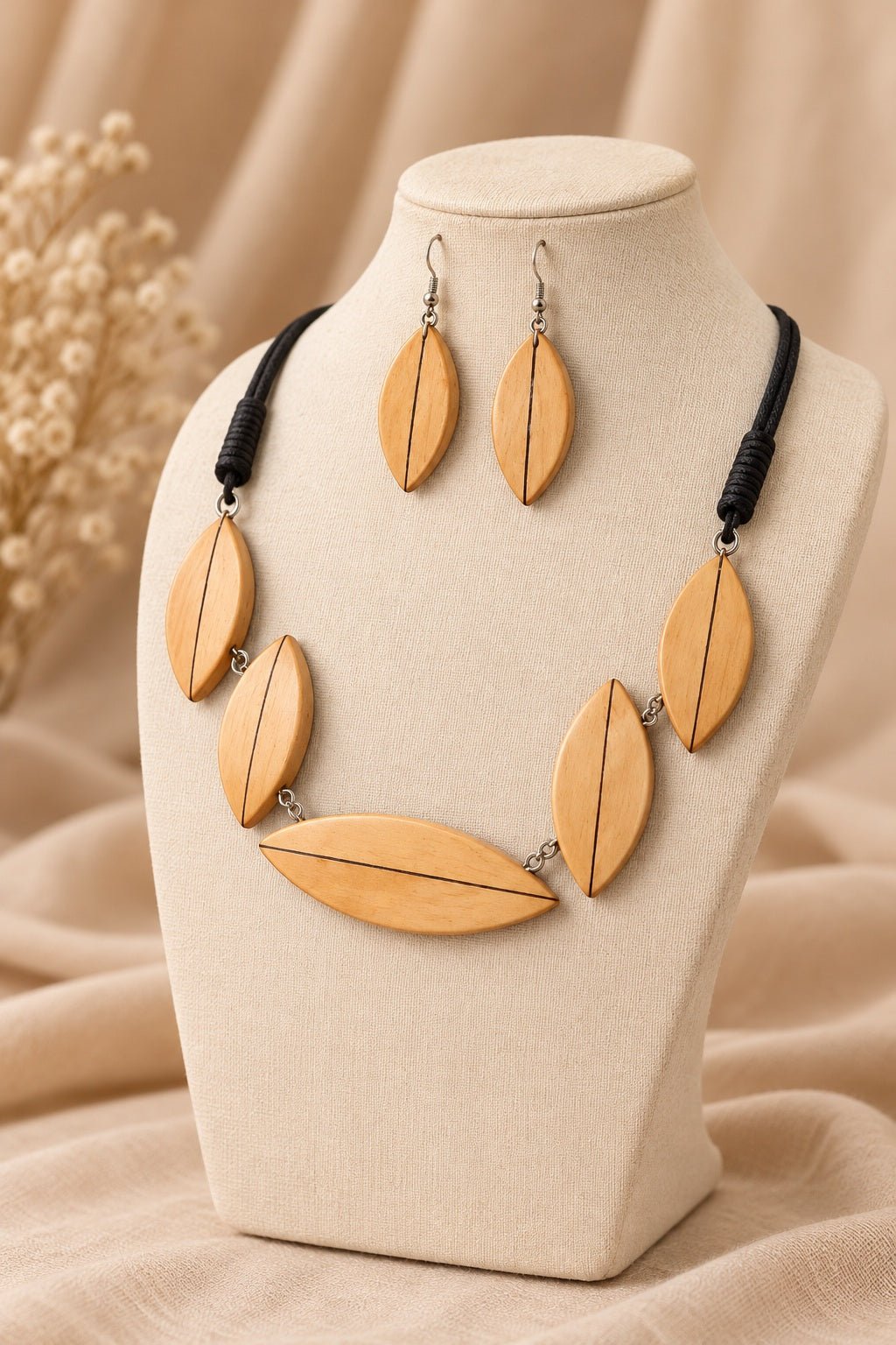 Jyotsna Wooden Jewellery Set – Five-Leaf Ebony Inlaid Boxwood Necklace with Earrings - Chandrakalakriti