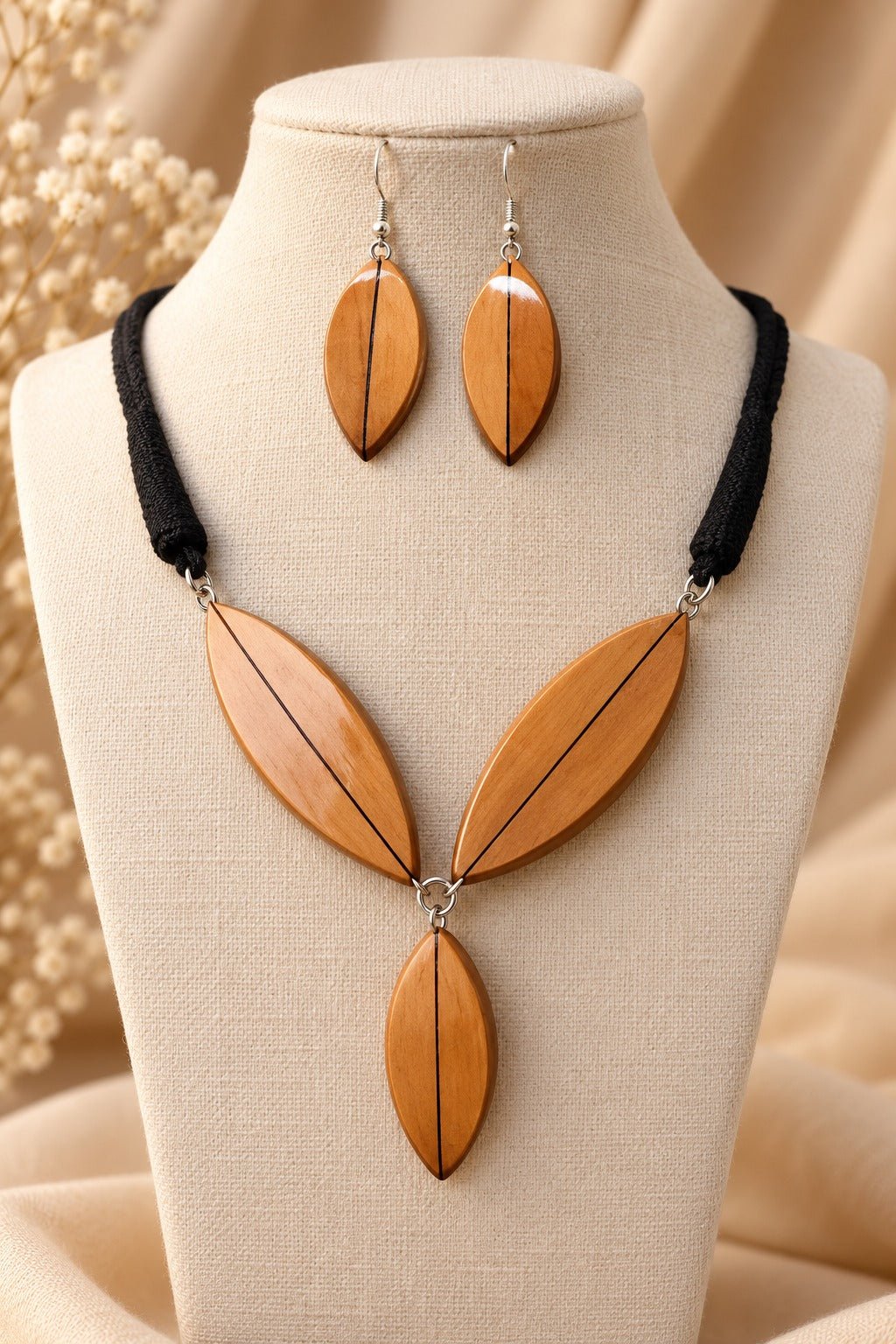 Shashi Wooden Jewellery Set – Three-Leaf Ebony Inlaid Boxwood Necklace with Earrings - Chandrakalakriti