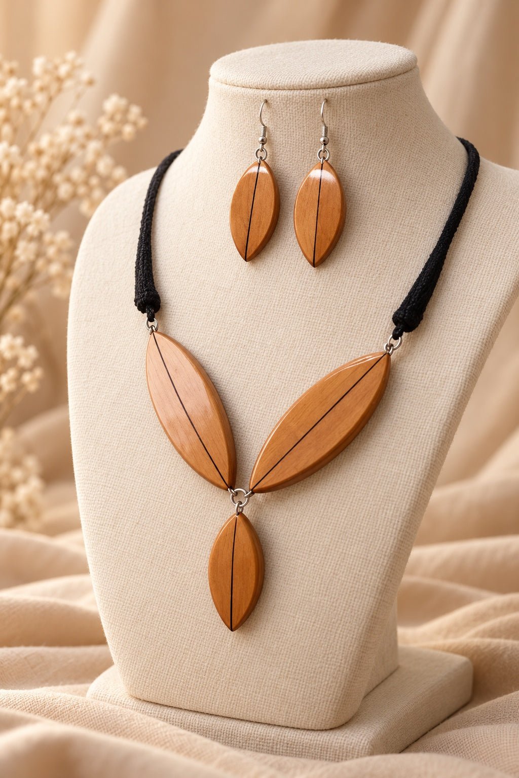 Shashi Wooden Jewellery Set – Three-Leaf Ebony Inlaid Boxwood Necklace with Earrings - Chandrakalakriti