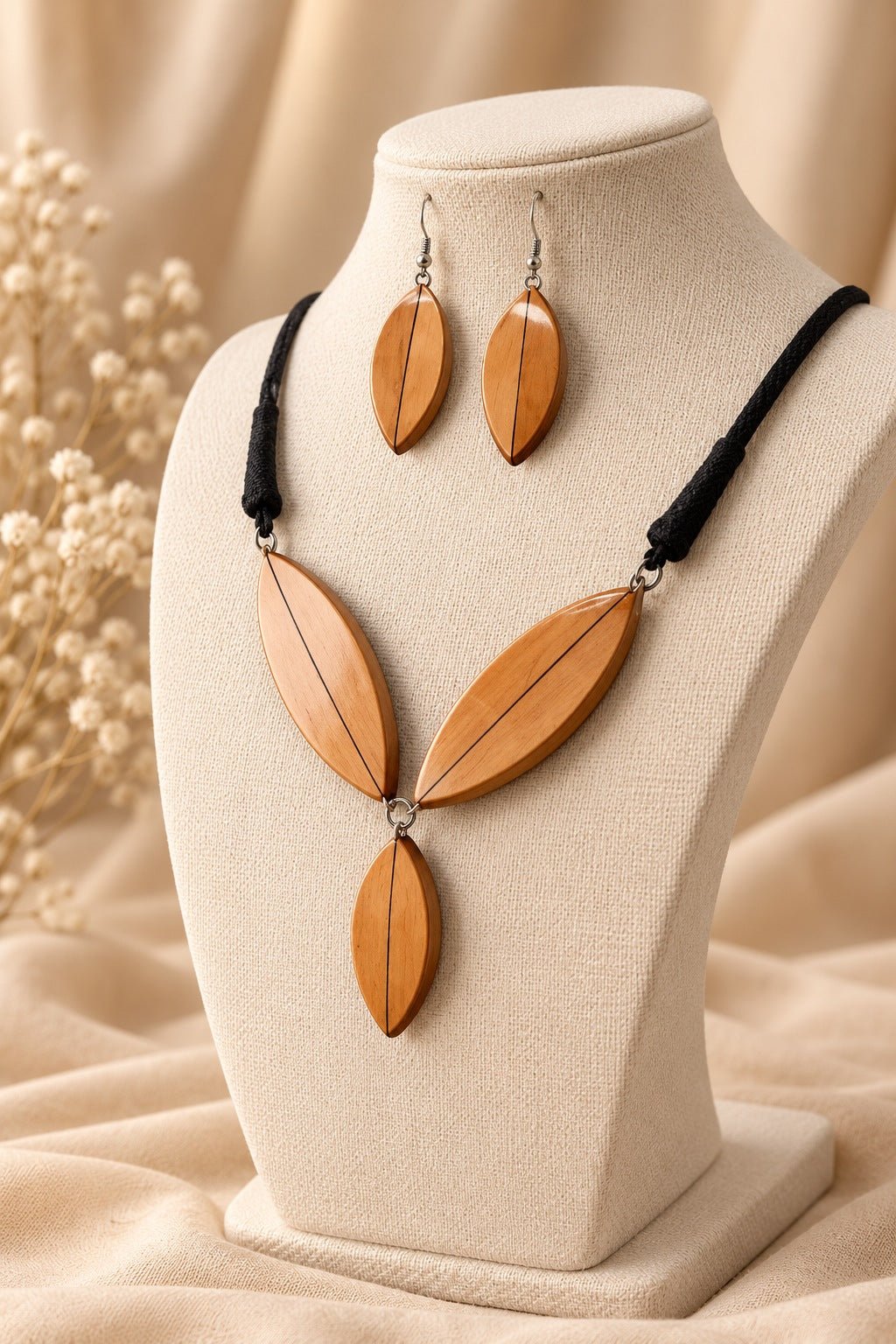 Shashi Wooden Jewellery Set – Three-Leaf Ebony Inlaid Boxwood Necklace with Earrings - Chandrakalakriti